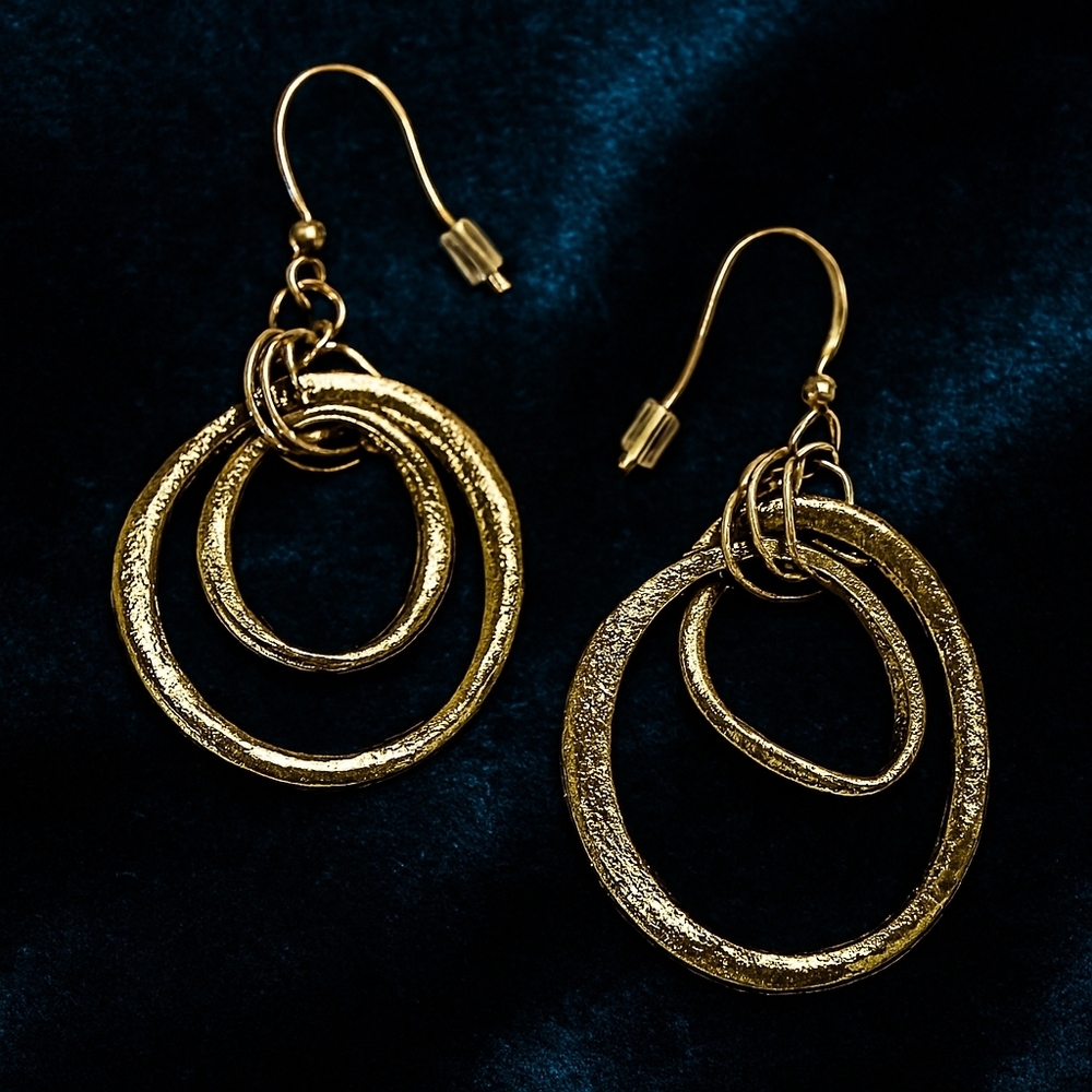 Textured Hoop Dangle Earrings in Gold – Interlocking Statement Jewelry - 2-inch